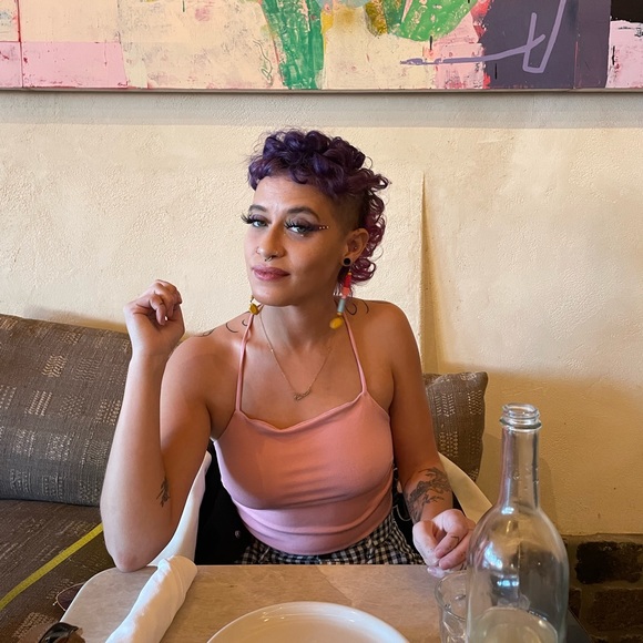 Meet your Posher, Saramonet - Picture 1 of 2